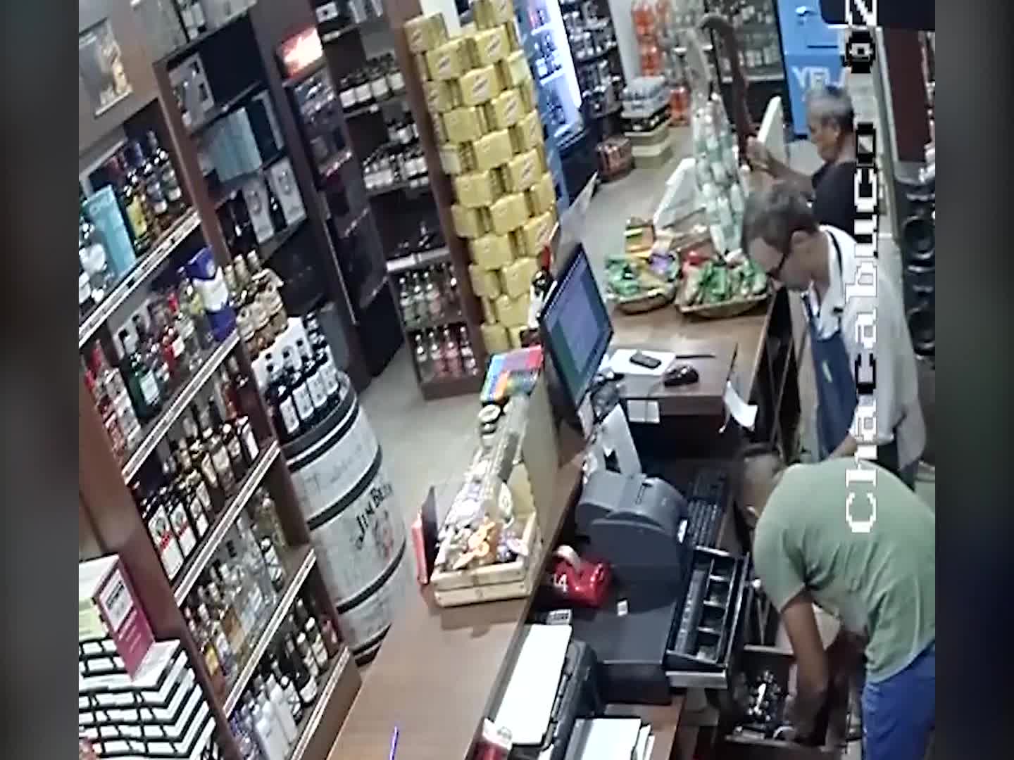 Así asaltaron una vinería en Nueva Córdoba