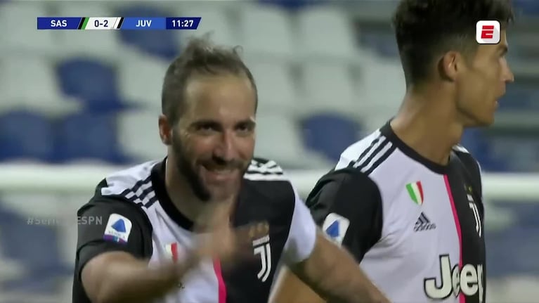 El gol de Higuaín para el empate de Juventus