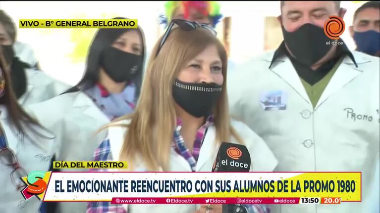 Homenajearon a su maestra de hace 41 años