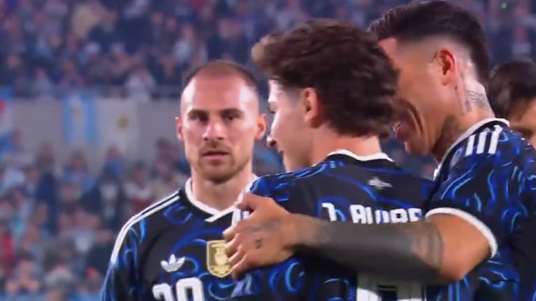 Con gol en contra de Burkina Faso, Argentina gana 2 a 0