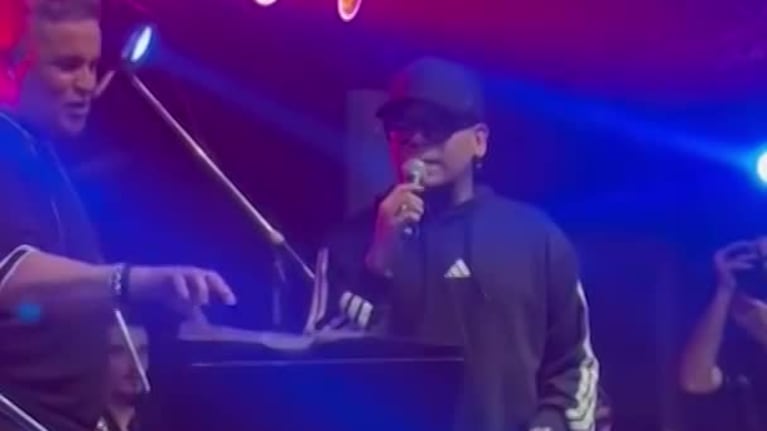 Germain y Uriel Lozano sorprendieron cantando juntos "En un cuarto de hotel"