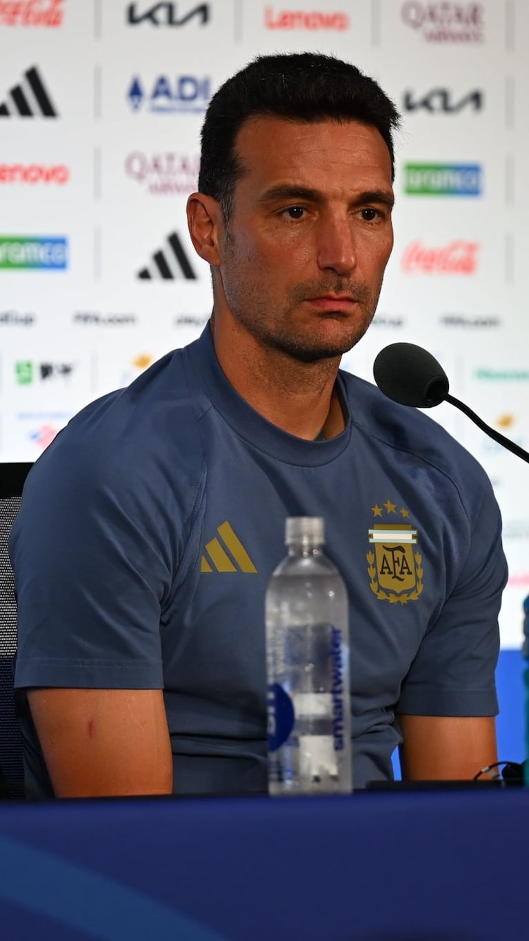 “Cuando se activa, se activan todos”: Scaloni, sobre Messi