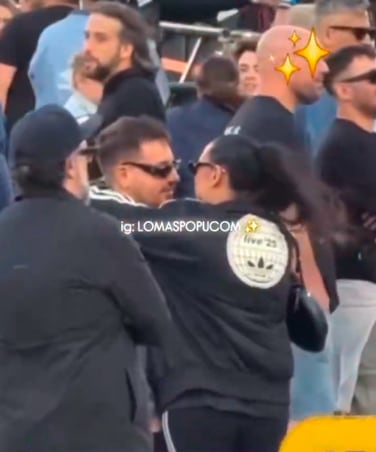 Fede Bal y Evelyn Botto a los besos