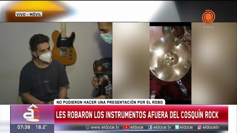 Estaban a punto de tocar y les robaron los instrumentos
