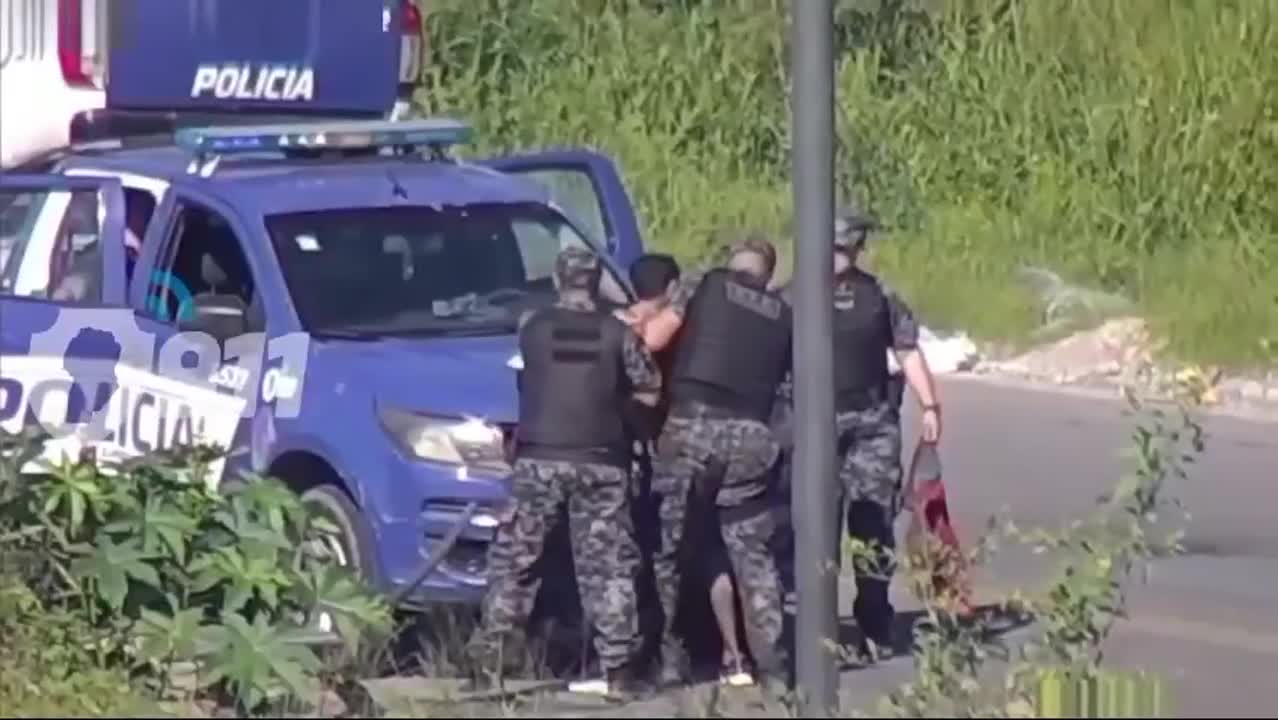 Huyó de la Policía y se lanzó al cauce del río Suquía: terminó detenido