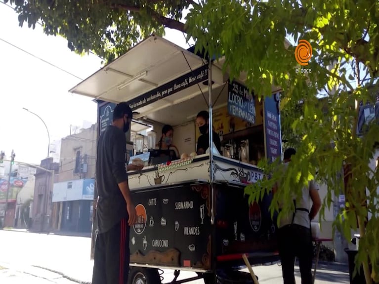 Le robaron su carro de café: "Lamentablemente nos quedamos sin trabajo"