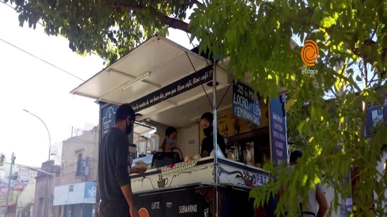 Le robaron su carro de café: "Lamentablemente nos quedamos sin trabajo"