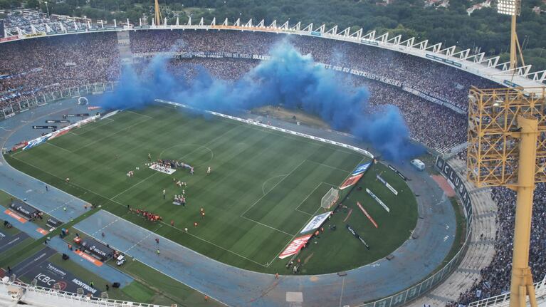El impactante recibimiento a Talleres en el cierre de la Liga