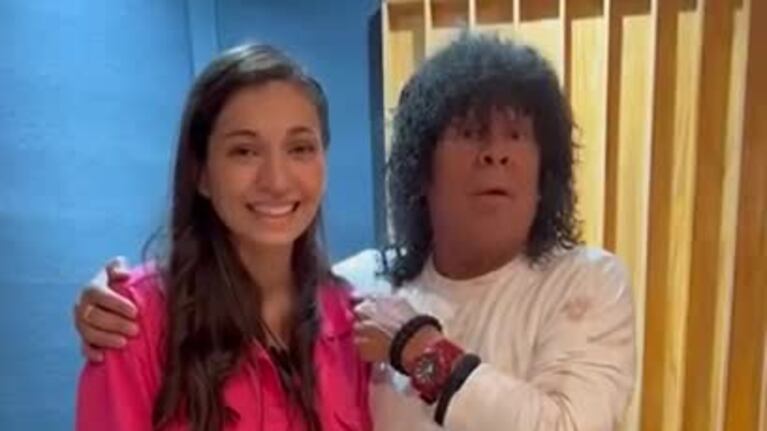 La Mona saludó a Rubén Rada