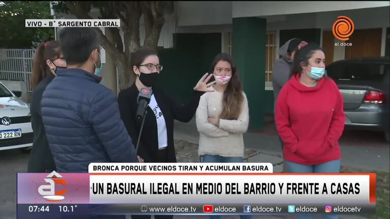 Un basural ilegal frente a las casas de los vecinos