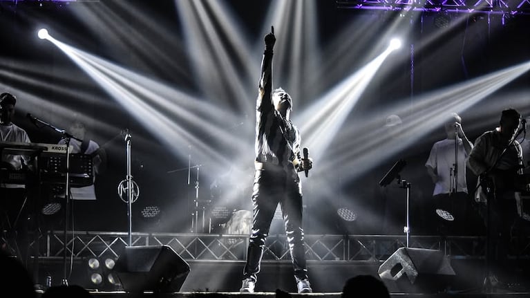 Lisandro Márquez estrenó el video de la noche de "Canciones Sagradas"