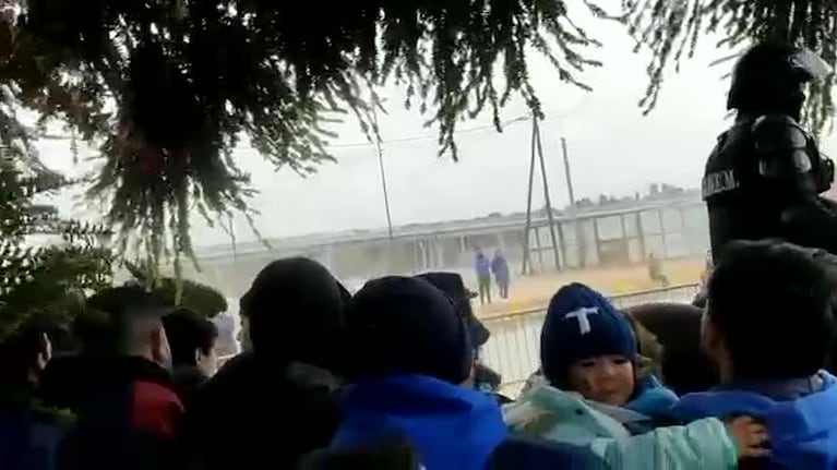 Hinchas de Talleres intentaron ingresar al Kempes sin entradas