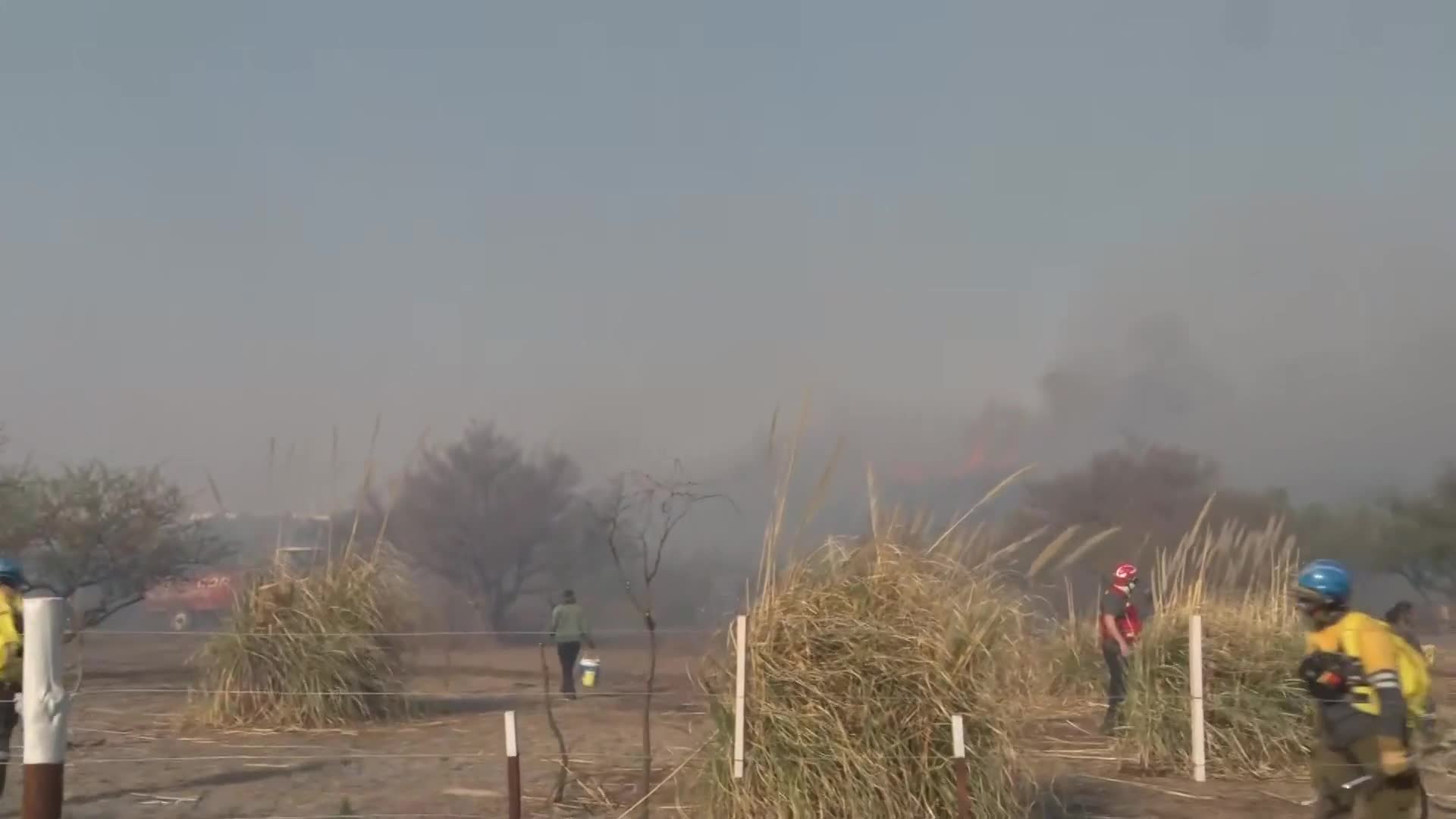 La lucha de los bomberos en Despeñaderos