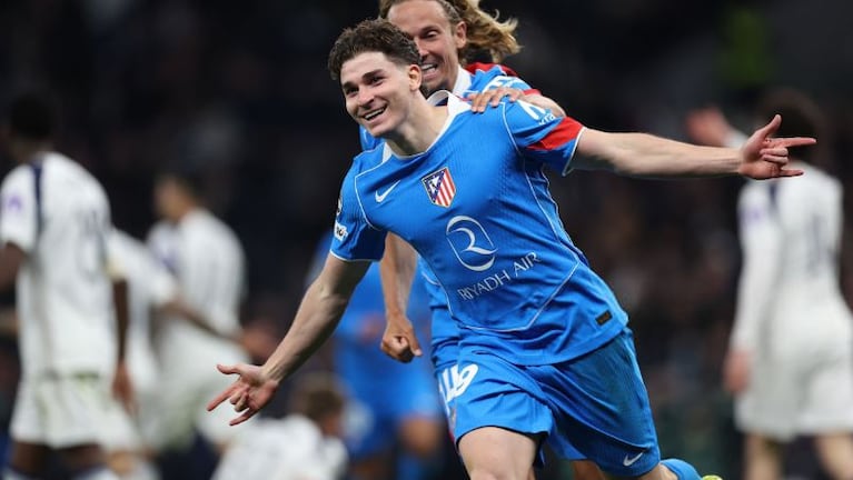 El golazo de Julián Álvarez ante el Tottenham del Cuti Romero por Champions