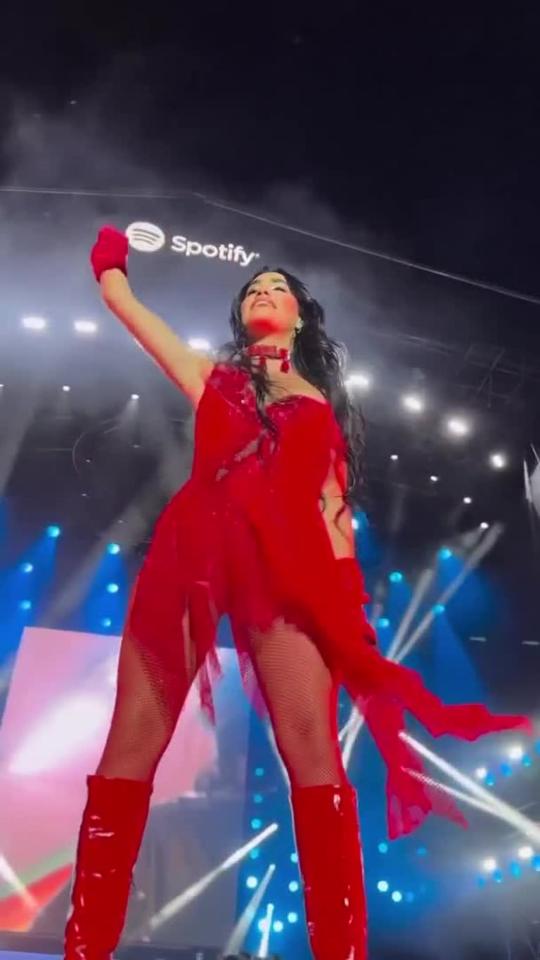 A Lali Espósito se le cortó el sonido en pleno show