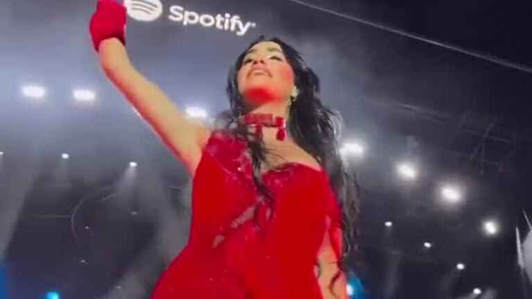 A Lali Espósito se le cortó el sonido en pleno show