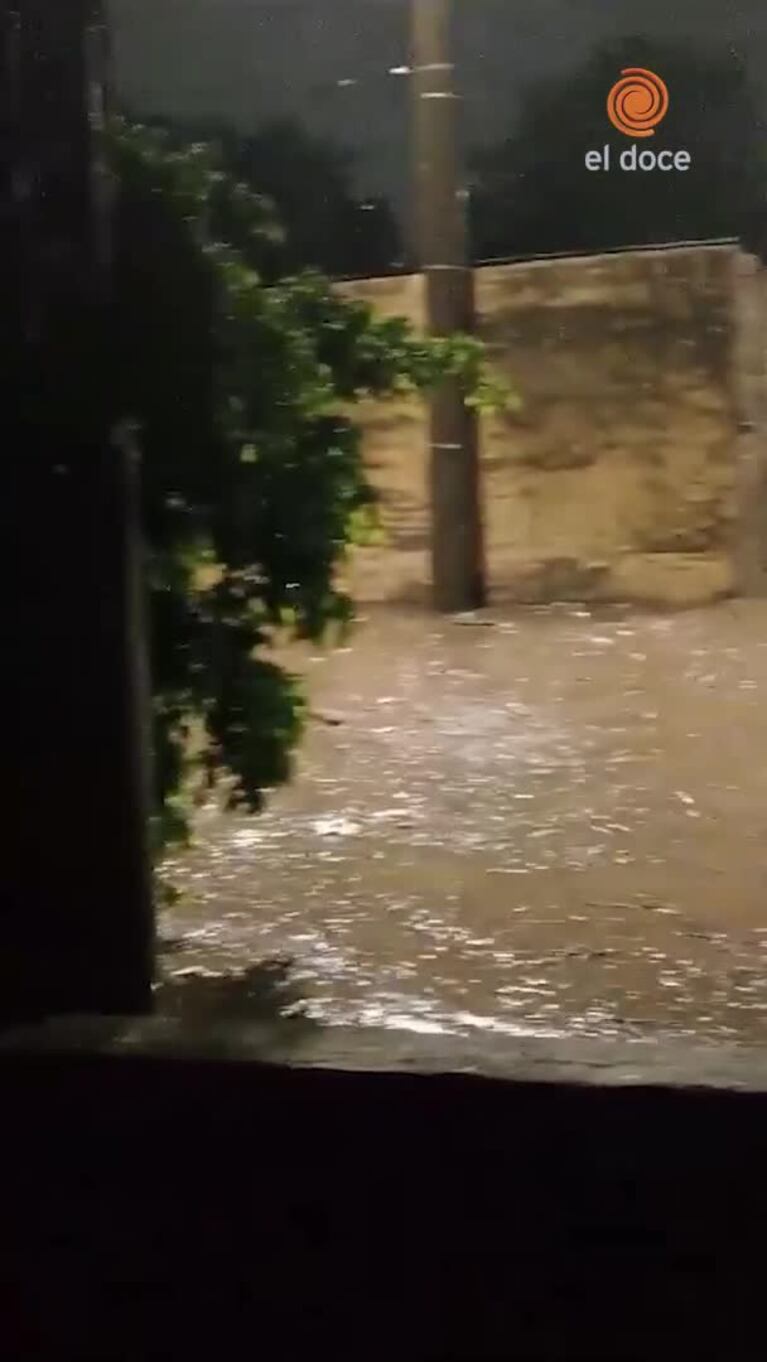 Cañada repleta por la intensa lluvia