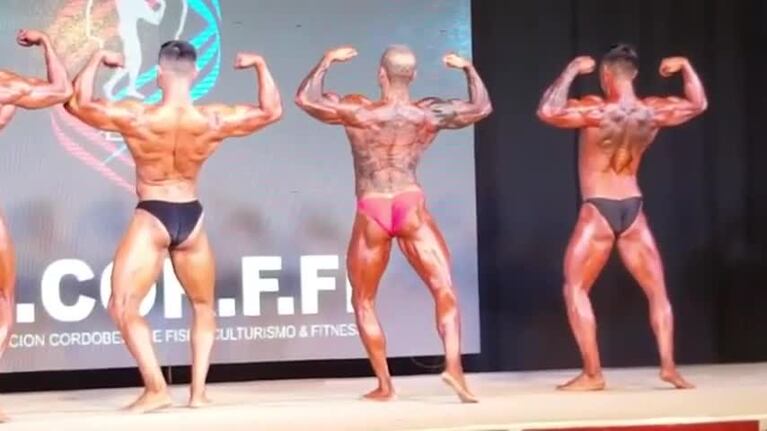 Carli Jiménez en el campeonato de culturismo
