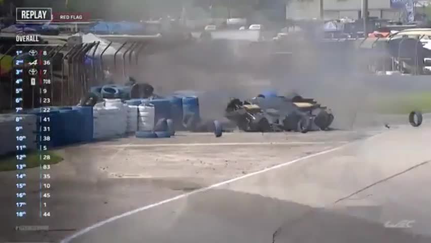 Impresionante accidente de "Pechito" López durante una carrera