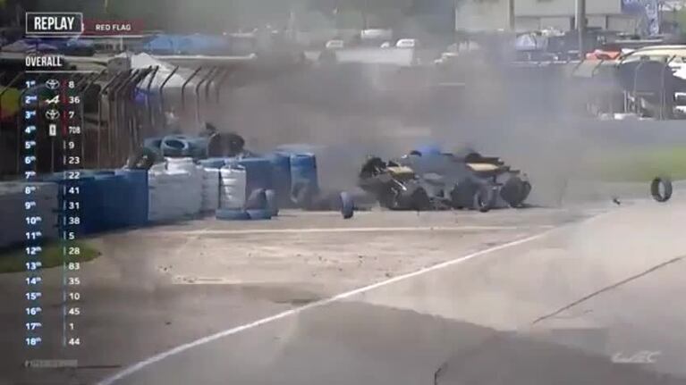 Impresionante accidente de "Pechito" López durante una carrera