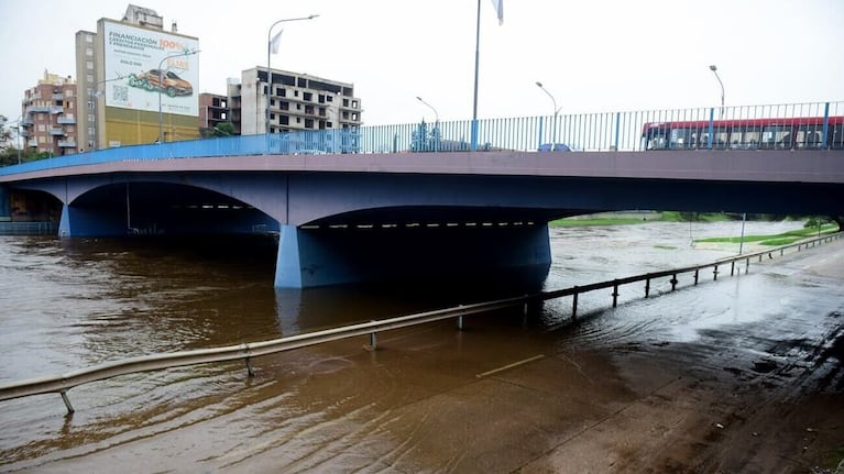 Cortes en la Costanera por las intensas lluvias: cómo afectó al tránsito en Córdoba