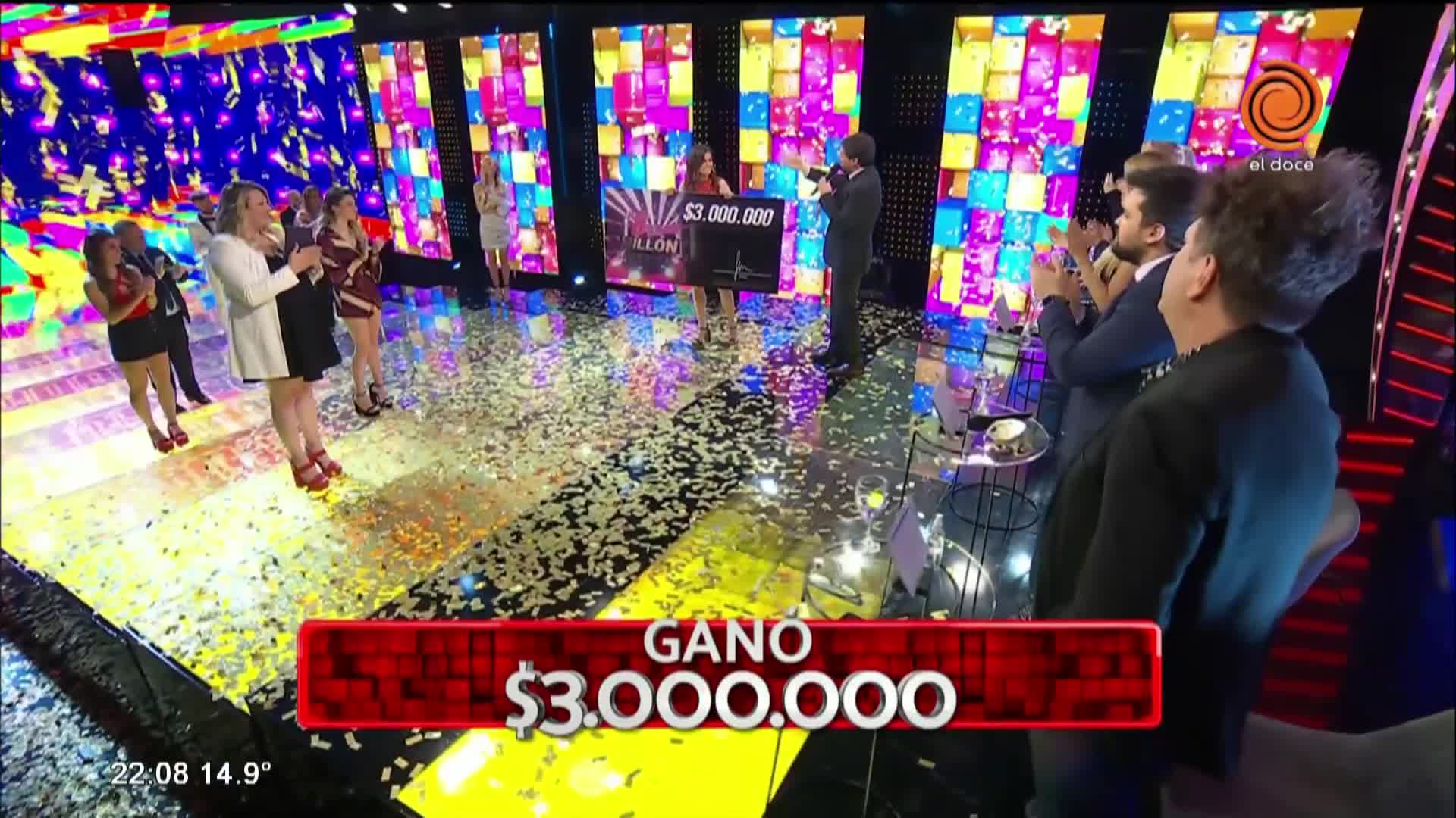 Ana Laura, la primera en ganar 3 millones seguidos