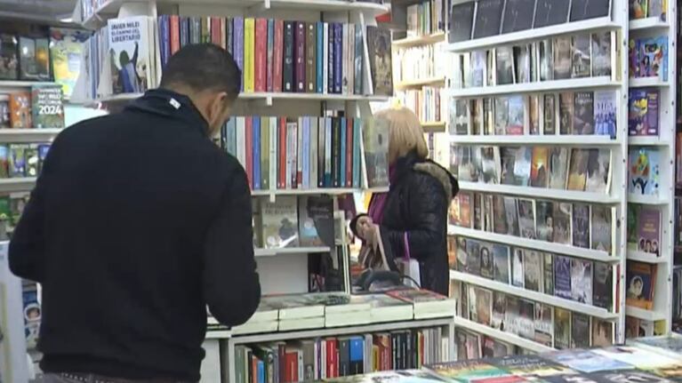 Cuánto sale el nuevo libro de Milei y cómo arrancó la venta en Córdoba