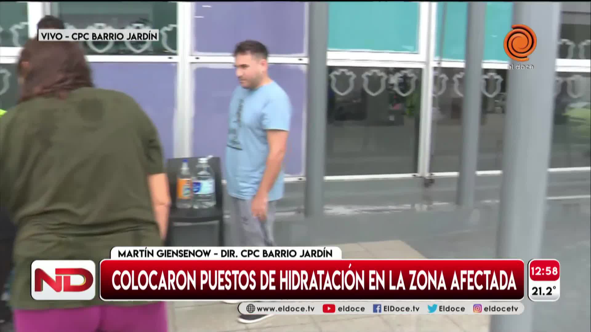 Colocaron puestos de hidratación en las zonas afectadas por el caño roto