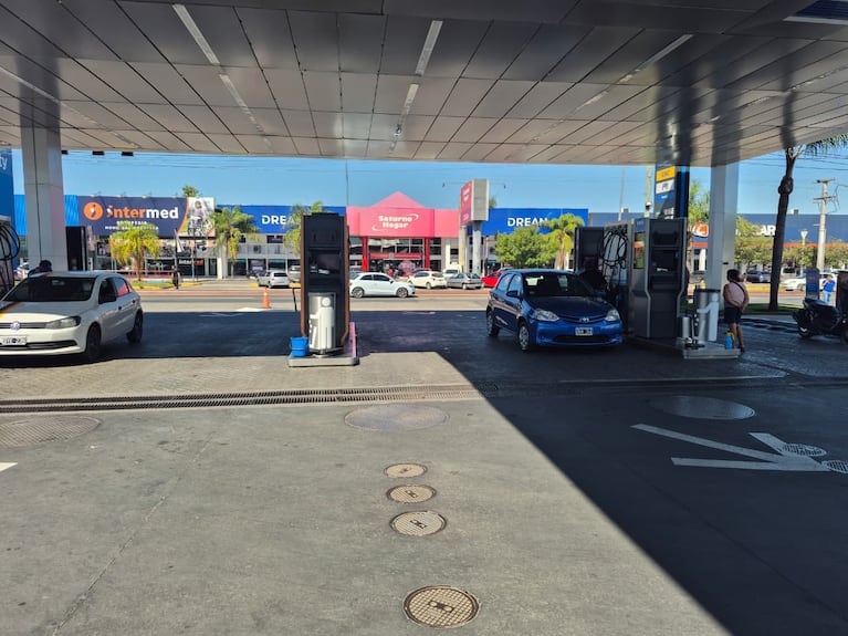 La nafta subió más de $70 en una semana y la Súper se acerca a los $2.000 en Córdoba