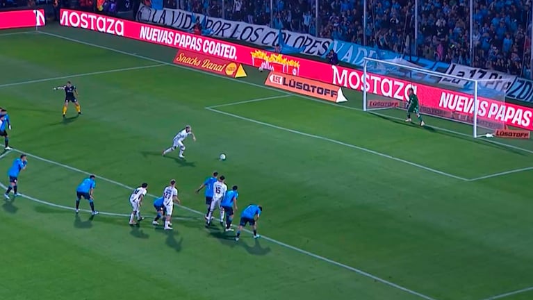 Cardozo y el penal atajado a Pipa Benedetto en Belgrano ante Newell’s
