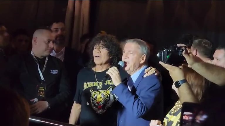 La Mona reapareció ante su público