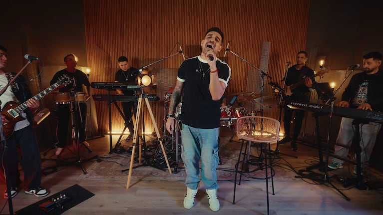 Dale Q´ Va reversionó "Que tu piel decida" en acústico