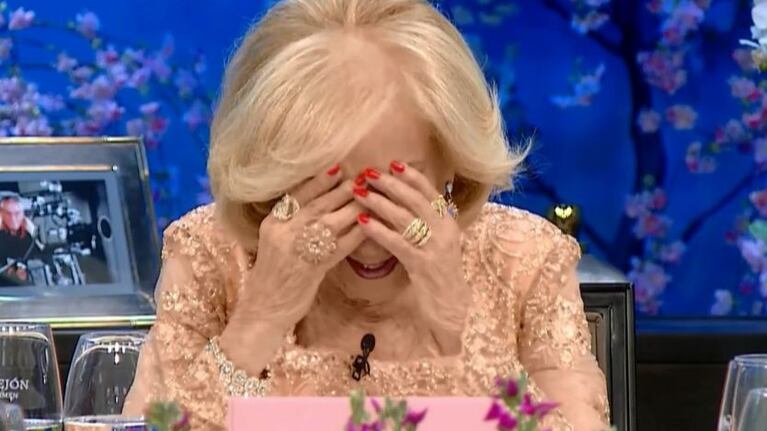 Mirtha Legrand imploró que saquen la estatua que reinstalaron en su honor