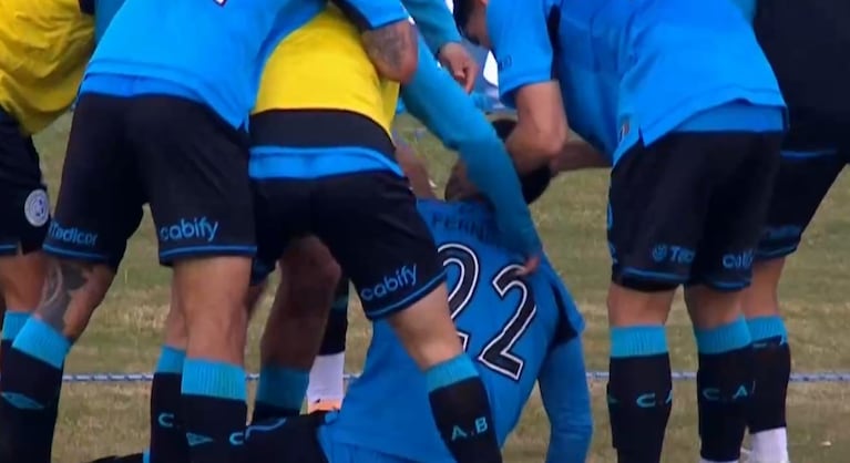El doblete de Uvita Fernández para dar vuelta la final para Belgrano ante River en el Kempes