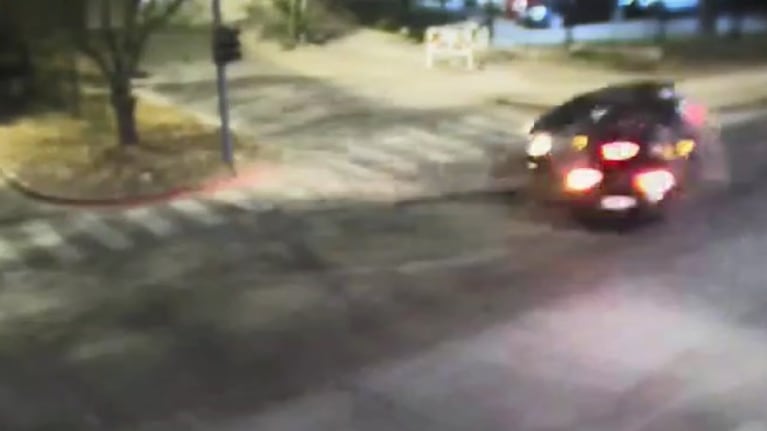 El video del tremendo choque entre dos autos en Córdoba