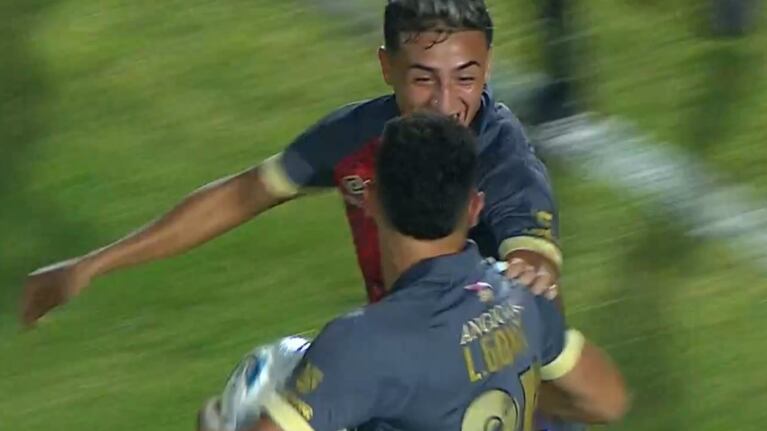 El gol de Maxi Romero y el 1 a 1 de Argentinos ante Instituto