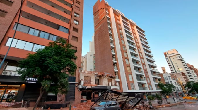 El recuerdo de la mamá del joven que murió en el derrumbe del bar
