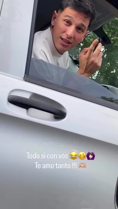 Se cruzó con el Chino Herrera en un semáforo, lo invitó a su casa y la respuesta del cantante la dejó sin palabras