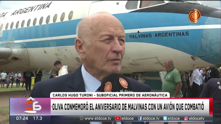 Oliva: la emoción de excombatientes en la presentación del avión que se usó en Malvinas