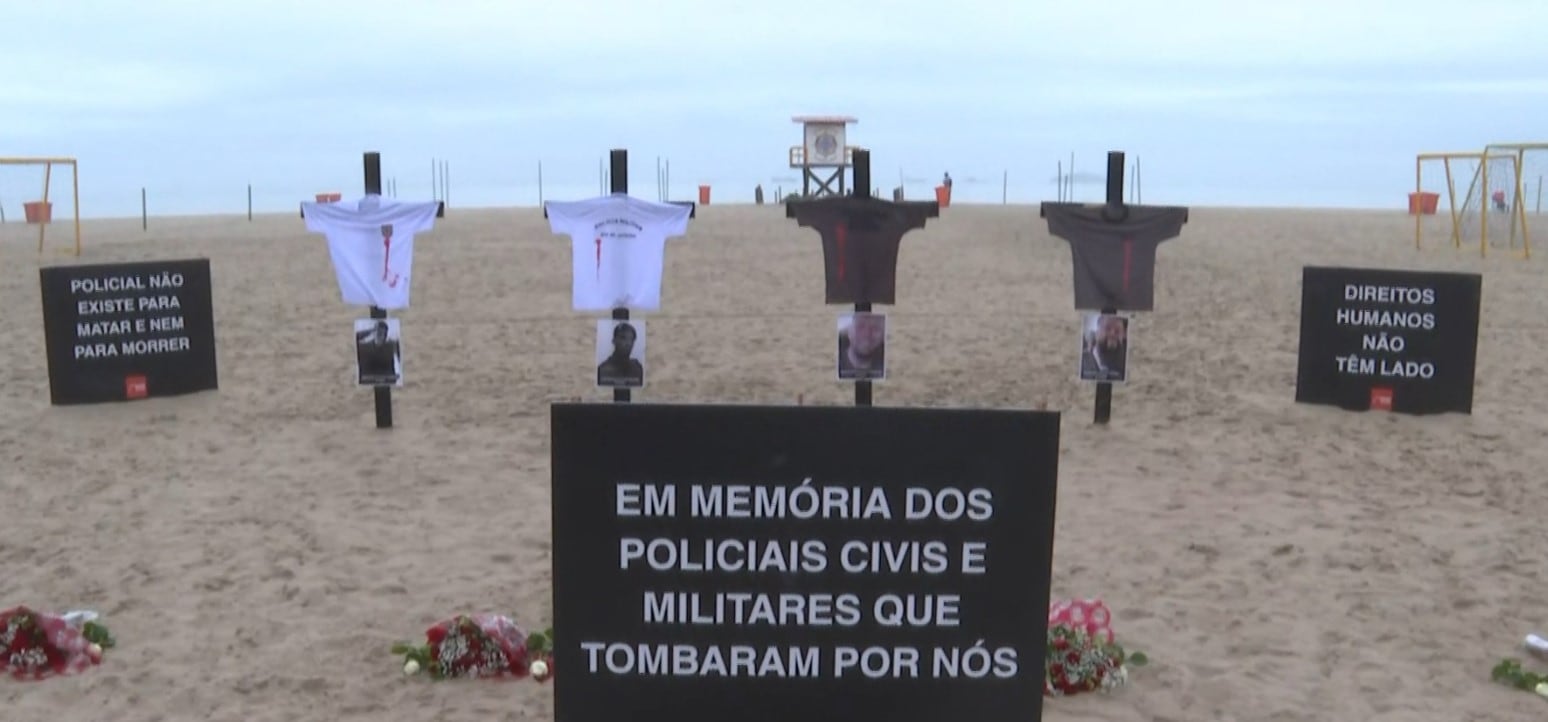 El tributo a los agentes fallecidos en el enfrentamiento con el Comando Vermelho