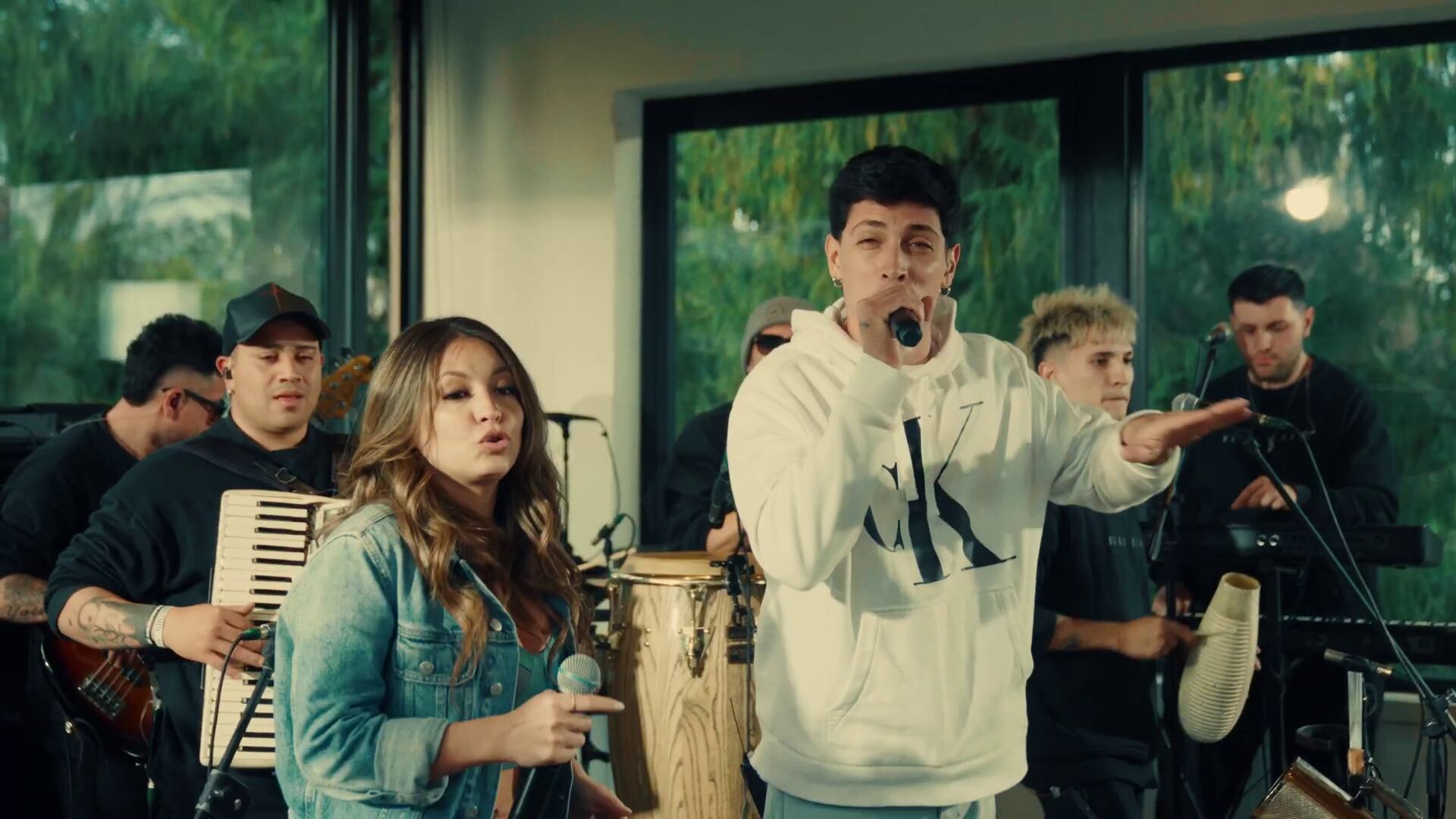 Magui Olave y DesaKTa2 revivieron un tema en el "Asado entre amigos"