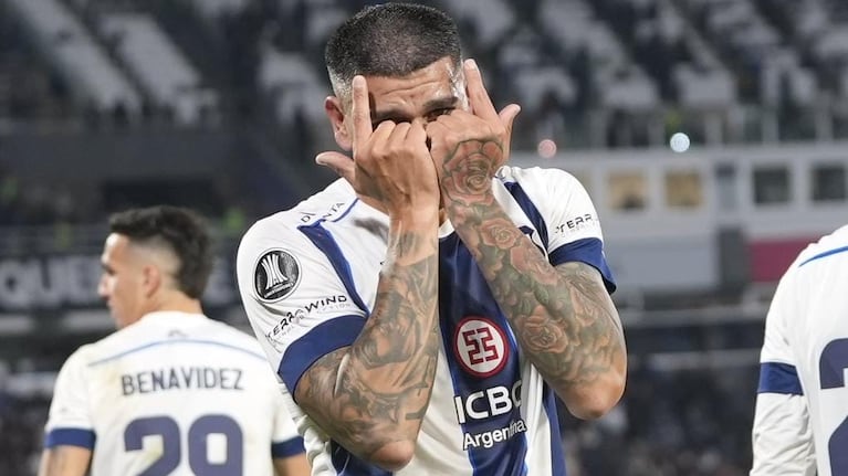 El gol de Bou y el 3 a 1 de Talleres ante Barcelona de Guayaquil para liquidar el partido