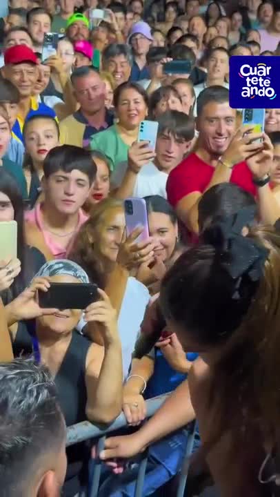Euge Quevedo se encontró con una tía que no conocía en pleno baile