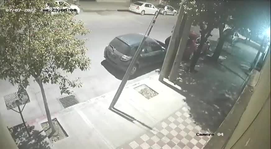 El robo de una rueda de auxilio en Alta Córdoba