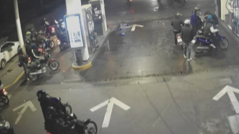 Pandilla de motochoros atacó una estación YPF en Córdoba