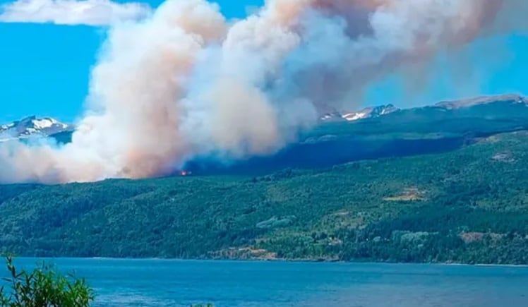 Incendio en el parque nacional Los Alerces