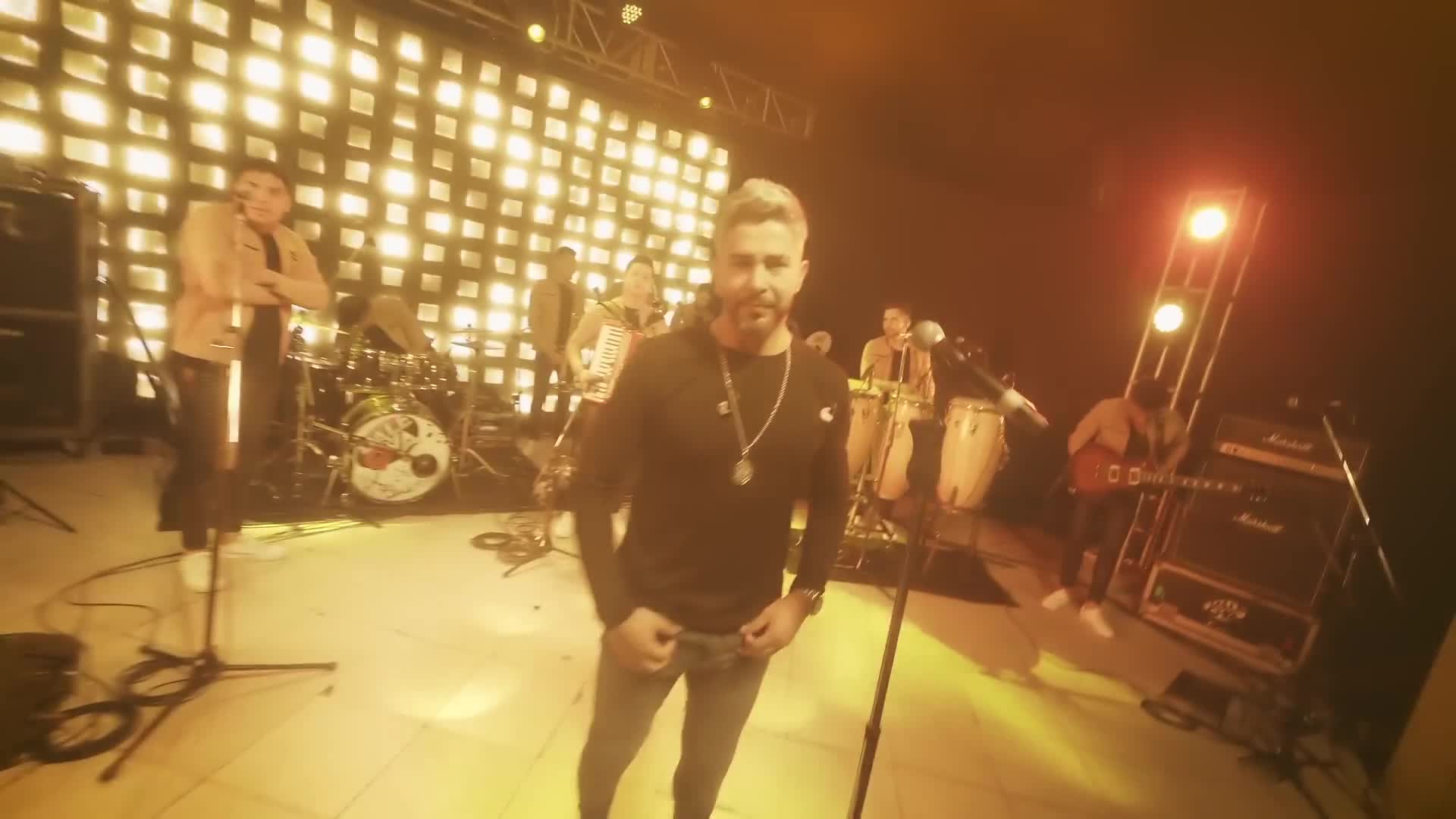 "Bailé con mi ex / Provenza" - Dale Q'Va