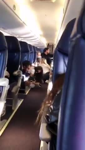 Terror en un avión tiroteado en Culiacán