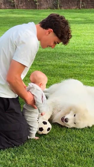 El tierno momento de Julián Álvarez con su hijo
