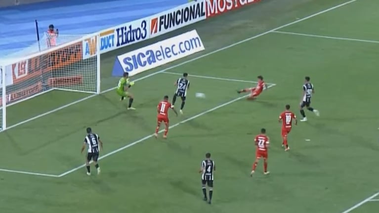Ulises Sánchez para el 2-1 de Belgrano sobre Central Córdoba